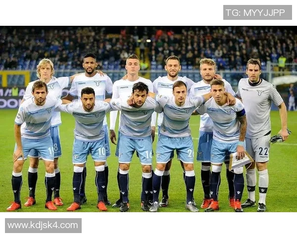 巴塞罗那与里昂的精彩对决揭示足球战术与团队合作的魅力