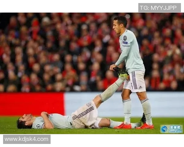 博得与姆延达伦的较量揭示足球战术与团队协作的精彩对决